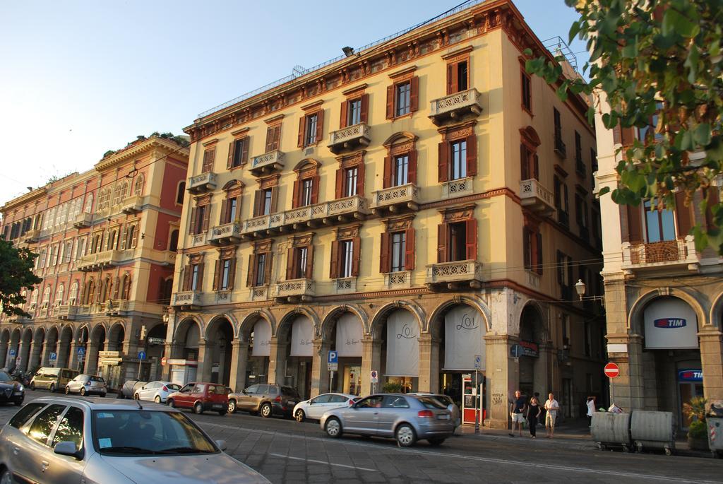 Martihouse Lägenhet Cagliari Exteriör bild